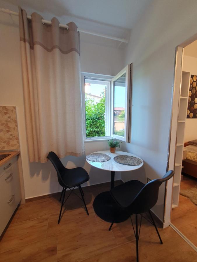 Zita - Heart Of Rovinj, Apartment For 2, Free Parking, 2Min Center, 5Min Beach Walk エクステリア 写真
